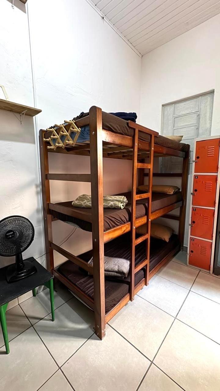 Pinheiros Hostel & Food เซาเปาโล ภายนอก รูปภาพ